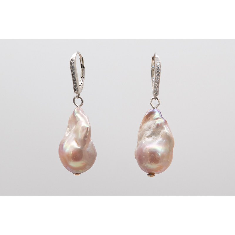 Lielās baroka upes pērles ar sudraba aizdarēm un cirkonijiem