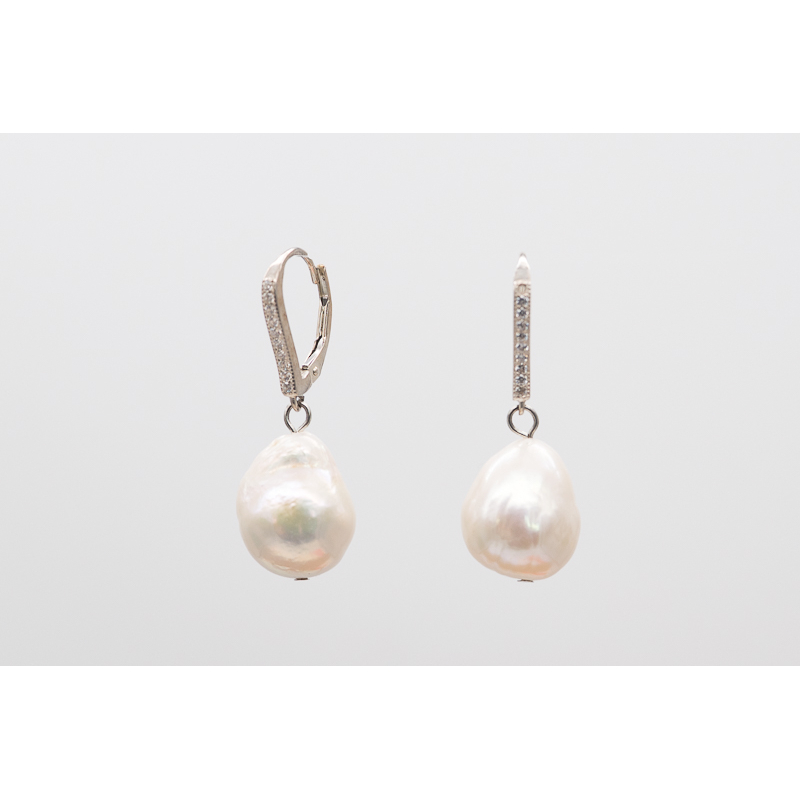 White baroque freshwater pearl earrings with zircon lever-back closure