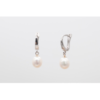 White oval freshwater pearl earrings with 925 silver Click-It closure