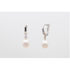 White oval freshwater pearl earrings with 925 silver Click-It closure