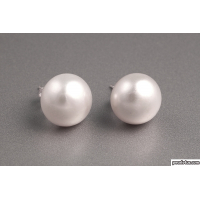 AA-Grade Freshwater Pearl Earrings with Silver Studs