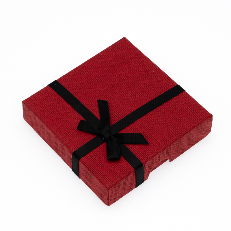 red jewelry gift box – elegant packaging