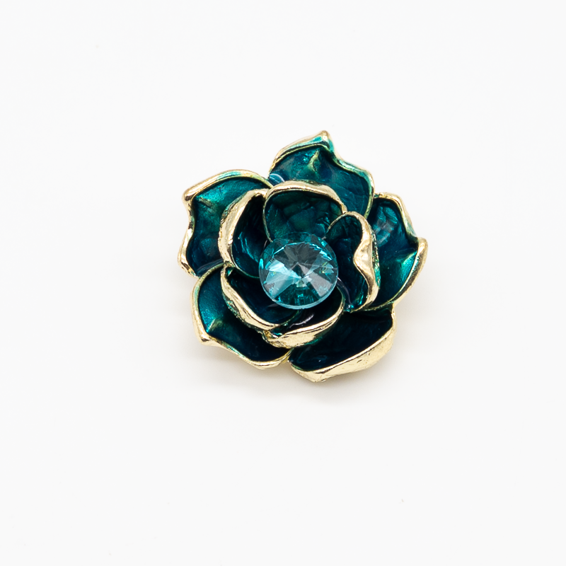 Flower brooch–pendant with light crystal